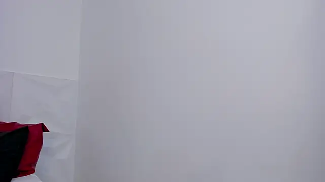 nia_lovy webcam