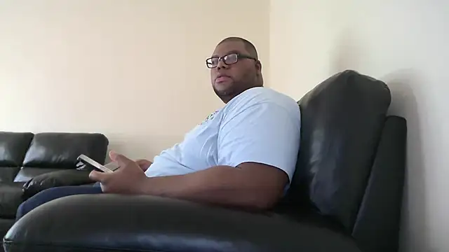Chiblkchubottom2012 webcam