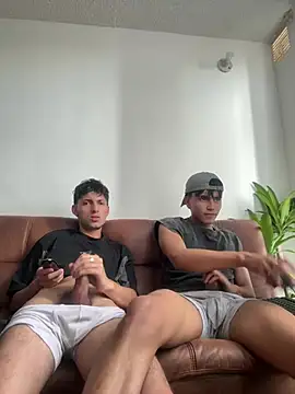 lyan_dylan - LYAN_DYLAN's free webcam - UK Sex Cams