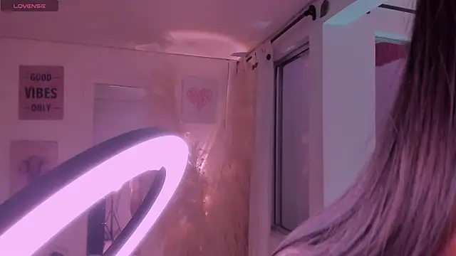 Sussy_Bell01 webcam