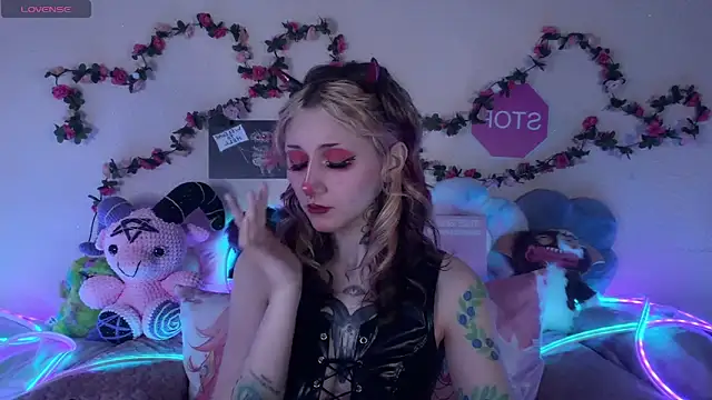 _Devill_Baby webcam
