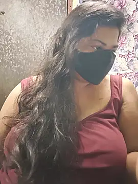 Liyaa_24 webcam