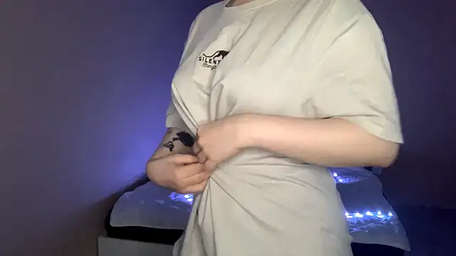 SatinyStoic webcam