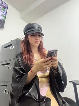 elodie_rouge