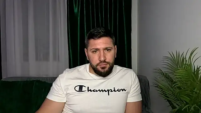 Gold_Alpha_Boy webcam
