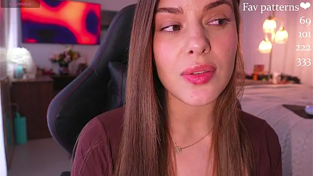 lana_rosy webcam