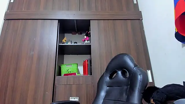miss_bigcockts webcam