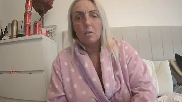 theblondecocklover webcam