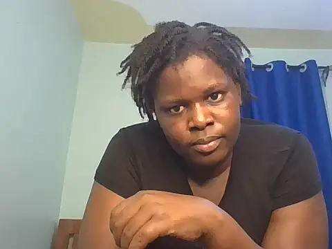 curvy--pussy23 webcam