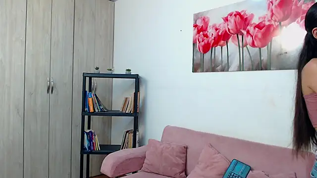 pinky_f00x (F teen) - spank ass