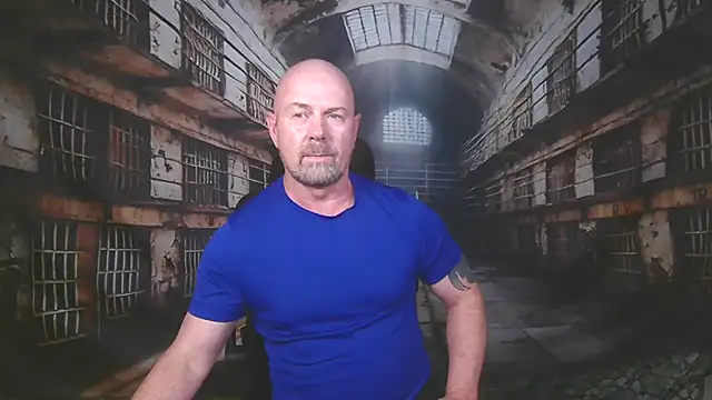 ManlyPrisonGuy live sex cam