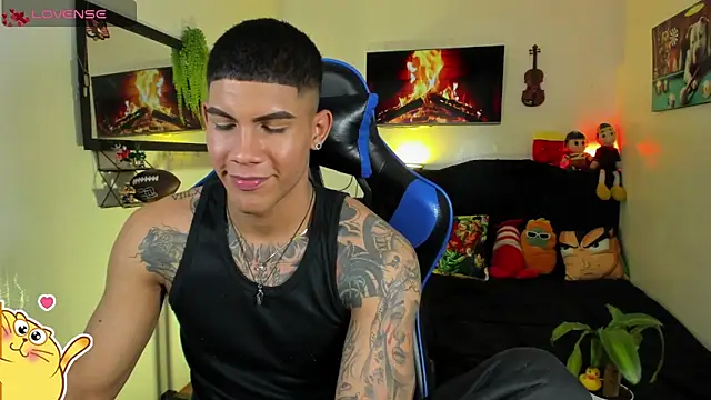 damian_latinxxx (M young) - 😍shirtless my love