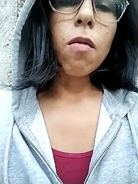 MirandaSingle webcam