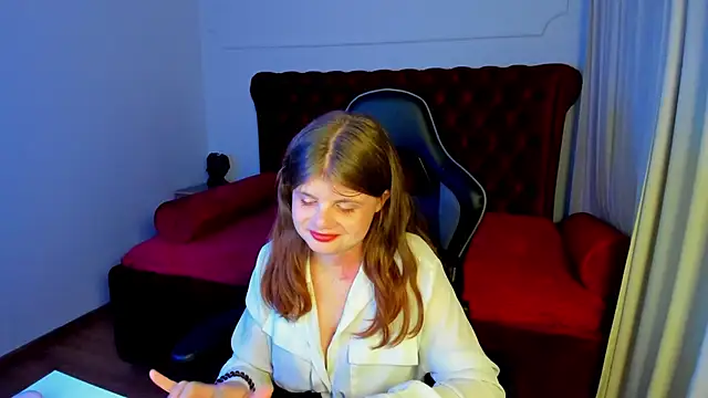 chloehalses - ChloeHalses's free webcam - UK Sex Cams