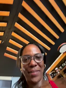  Bustykeyla chat room