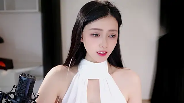 Ocean--Lili live sex cam