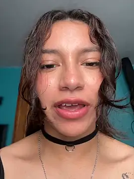 CocoaGigiMuse live sex cam