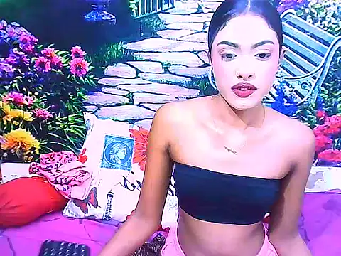 IndianPretty14u2Luv webcam