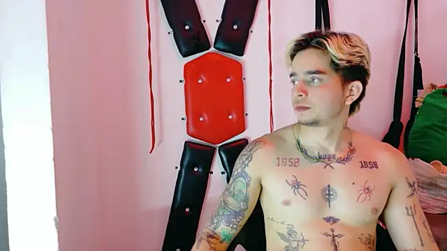 AliceandMax webcam
