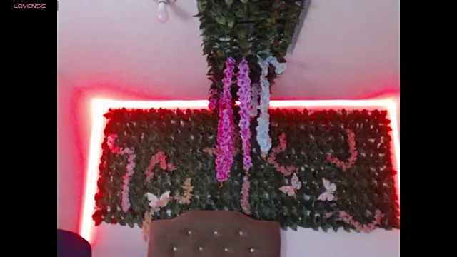 adara_cute_69 webcam