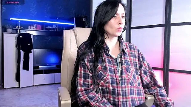 Lucky_Milf webcam