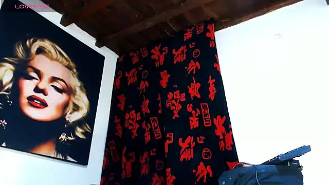 licy_blonde_hot webcam