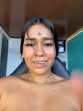 ALANAH_KITTY live sex cam