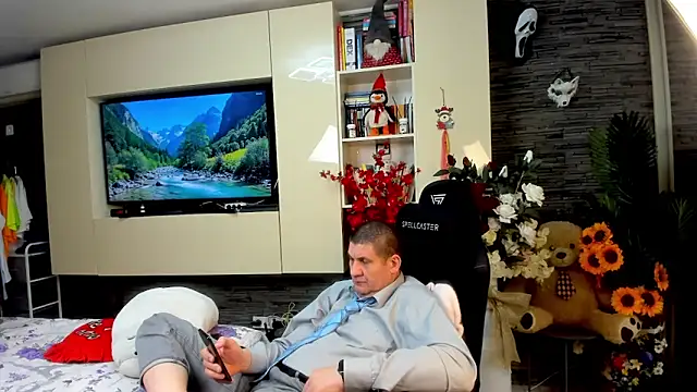 SpartacusDaddy48 webcam