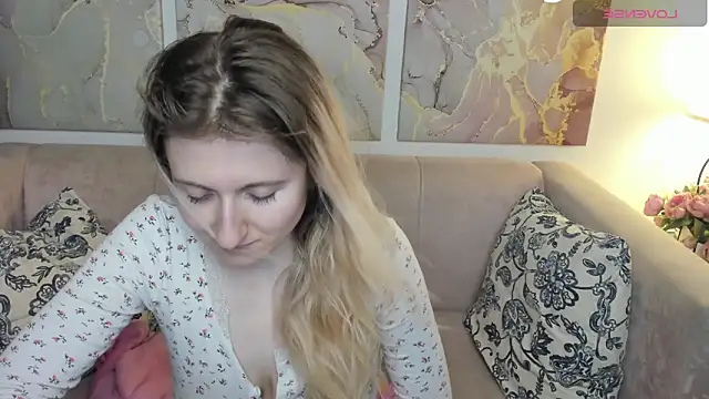 CamillaDreamer webcam