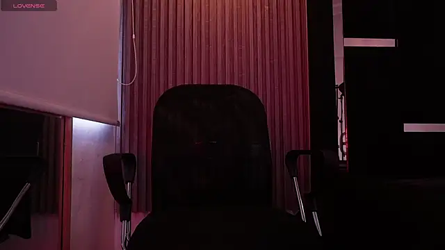 Enzo_Crown webcam