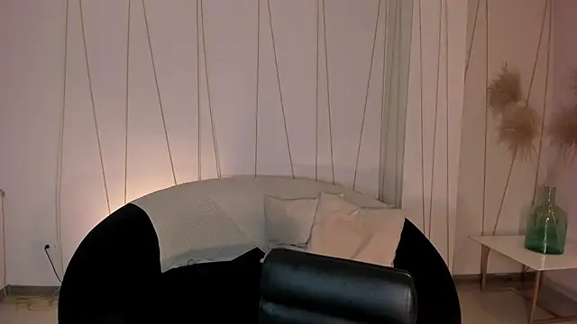 JuanitaClay live sex cam