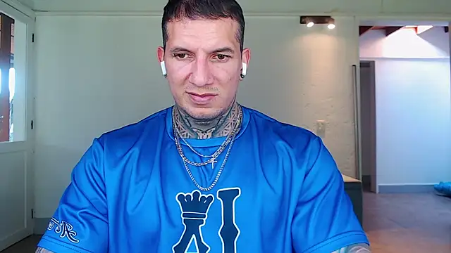 Shane_Clay webcam