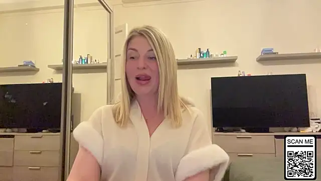 Blondie_xoxoxo webcam