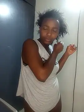 ShyNaughtyBabe webcam