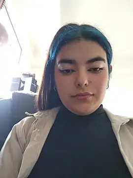 Leeyla_blade webcam