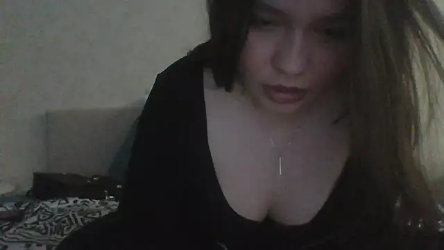 RiaLowelyt webcam