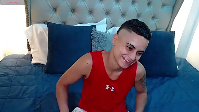Liiamthompson webcam