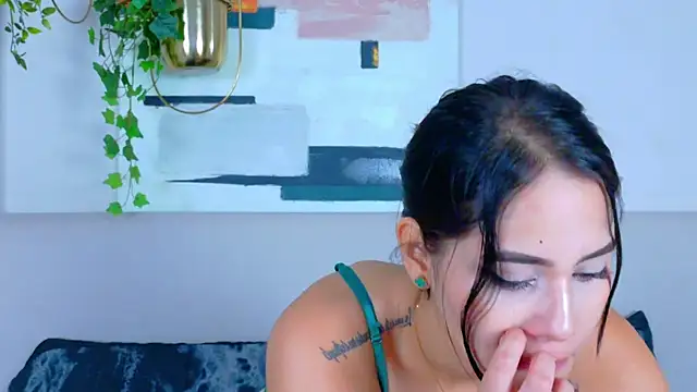 CuteWofy_ webcam