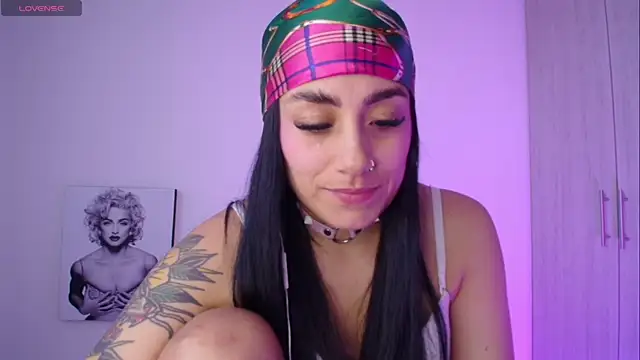 Millie_bobby webcam