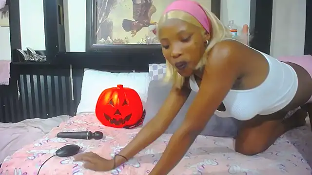 YoungBarbiexx webcam