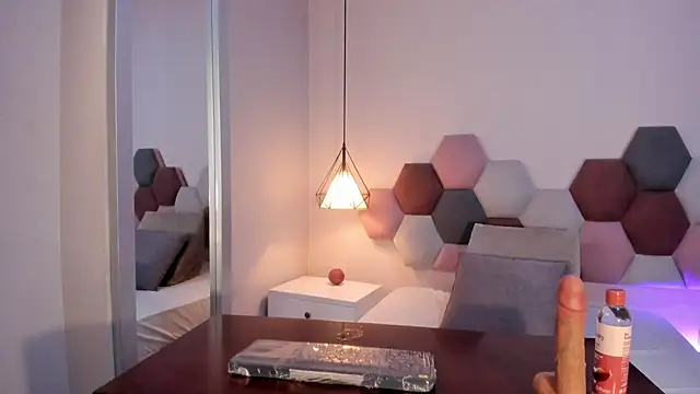 GahiaBelucci webcam