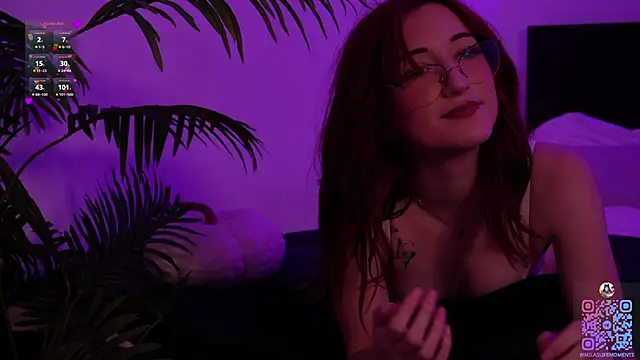 SweeetMila webcam