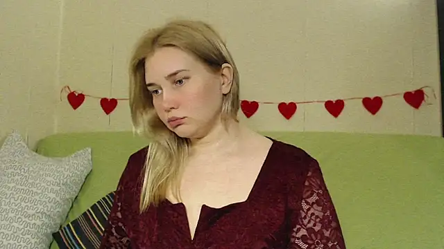 mmmPinUpGirl webcam
