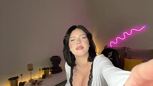 mistress_of_hearts webcam