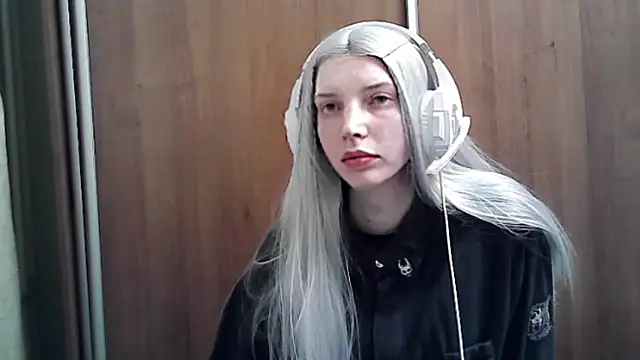 Crimson_lady6 webcam