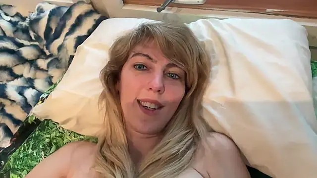 CelestialRuby live sex cam