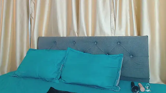 Emma_hassani webcam