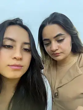 Antonella_Julieta webcam