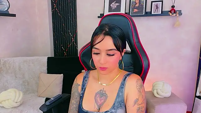 EmmyEvans1 webcam