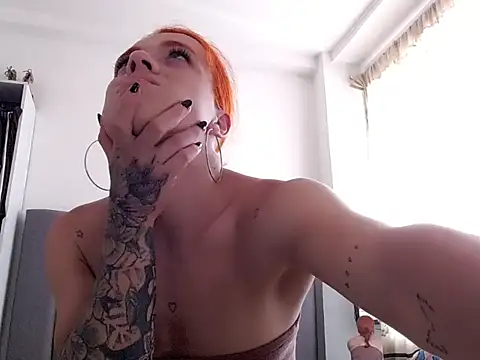 saara_johnson496 webcam